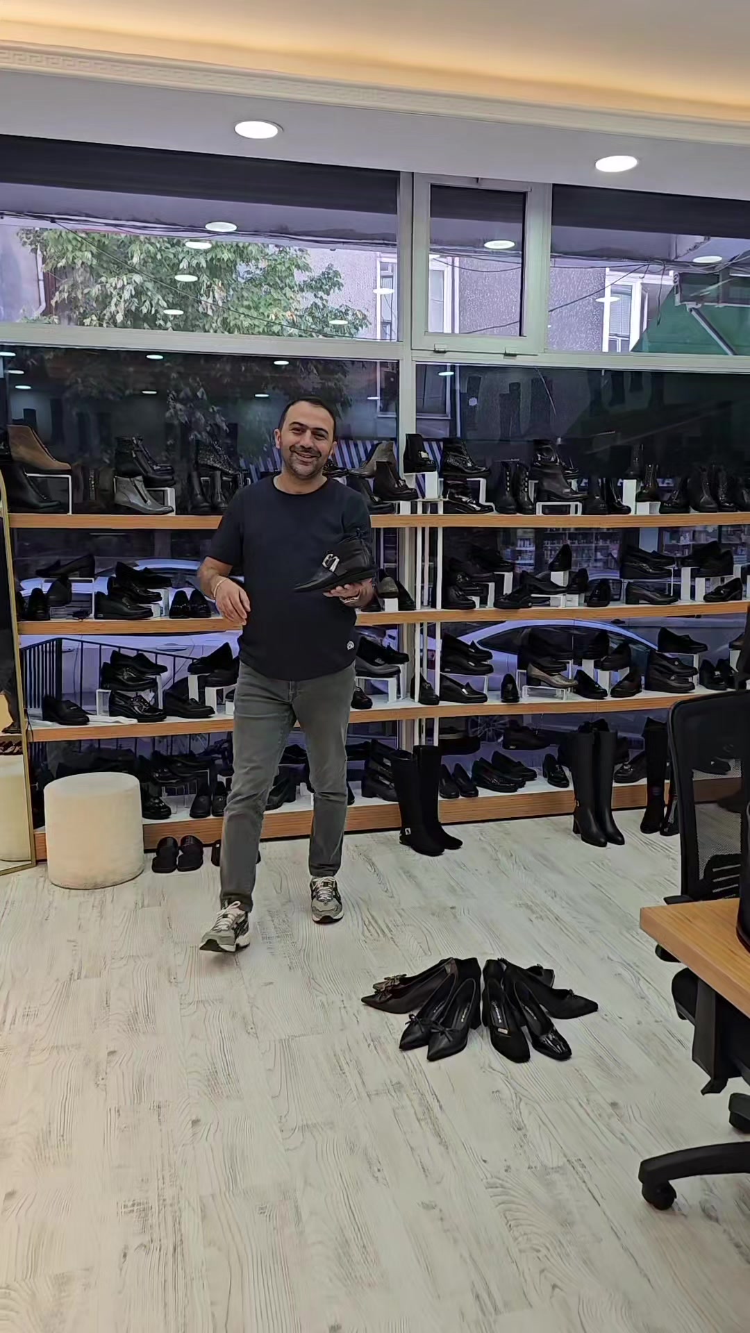@Laviva_shoes