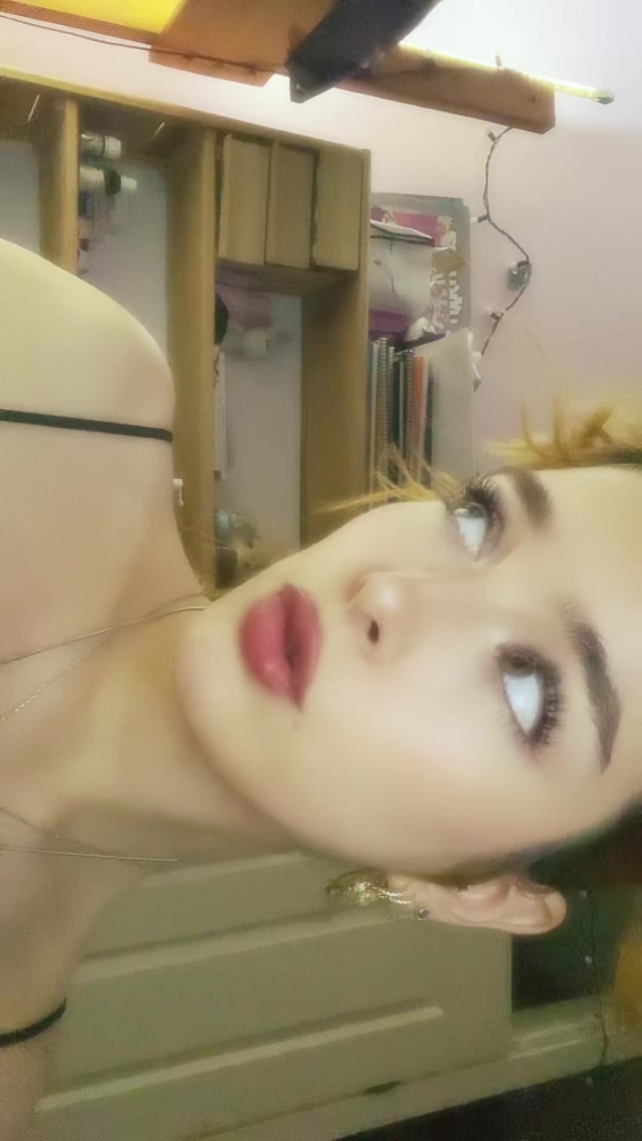 @Nymphaet
