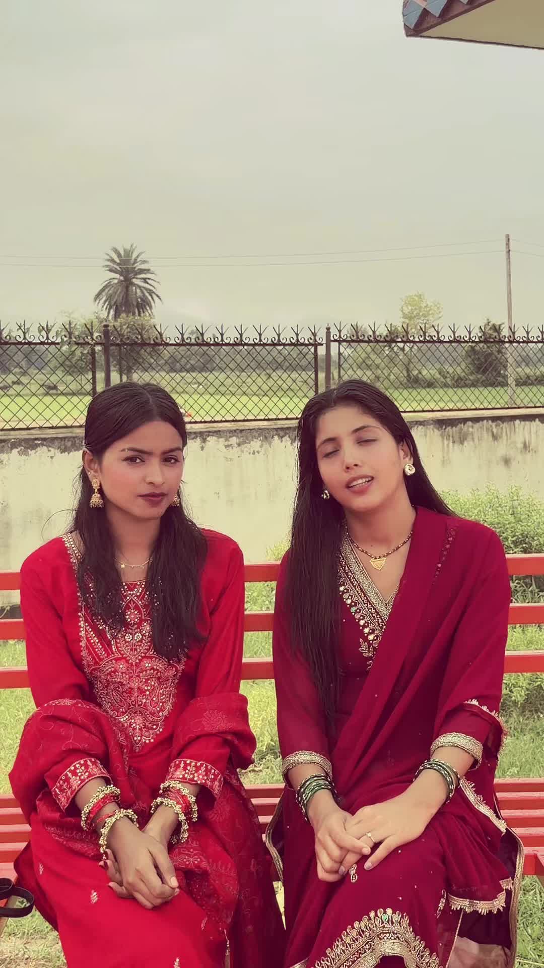 @Yadav_girl💫