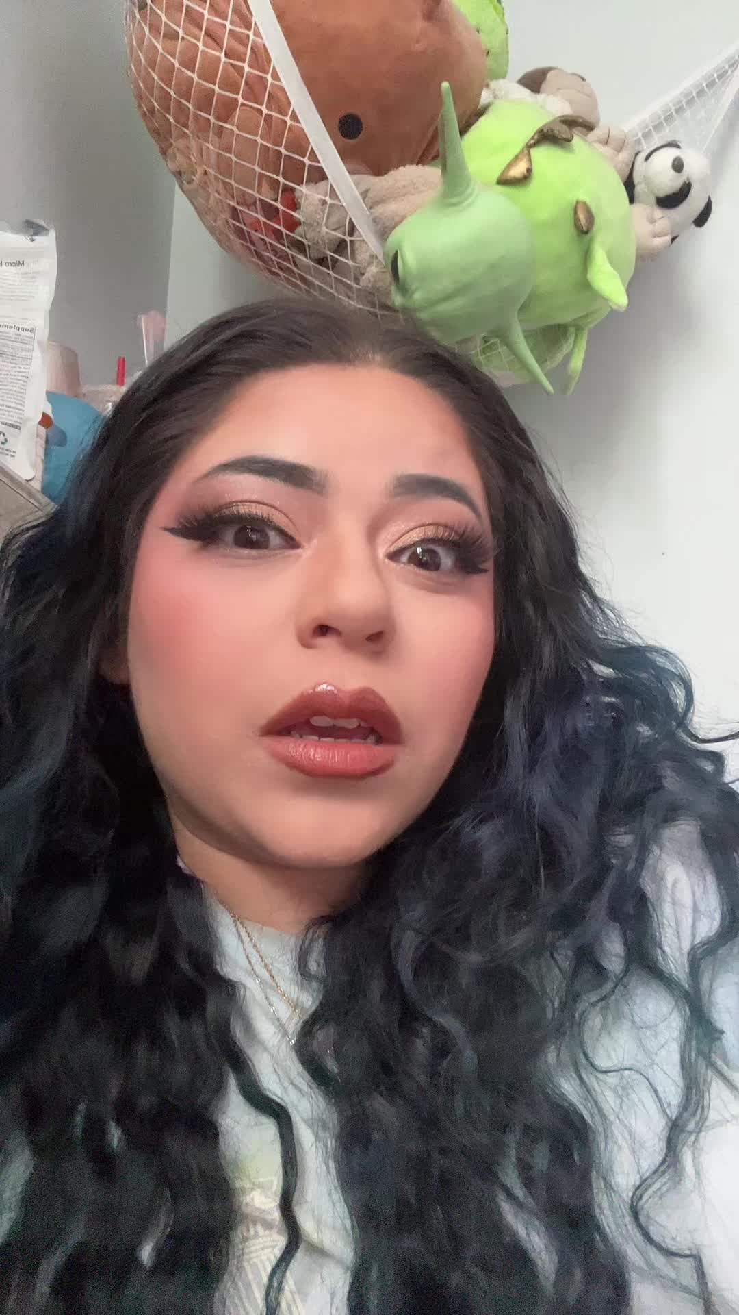 @athenaxiomara