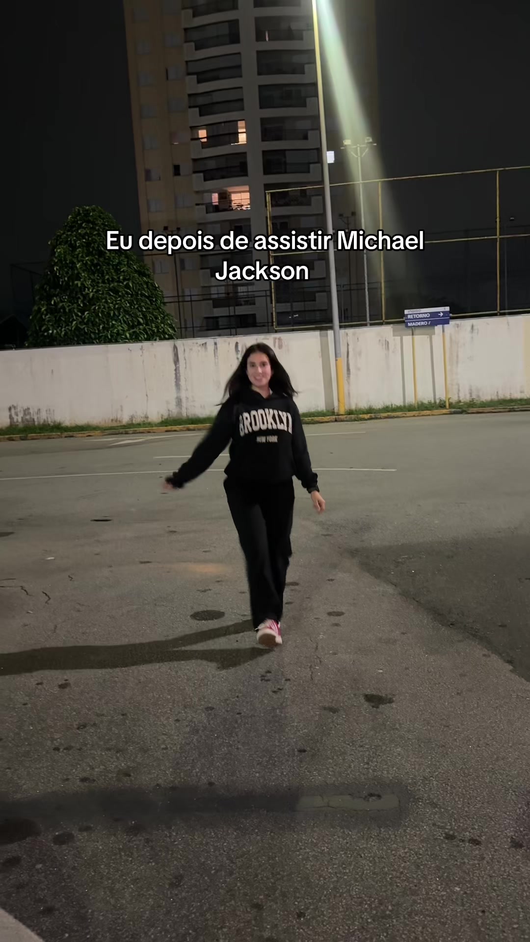 @larah_chris