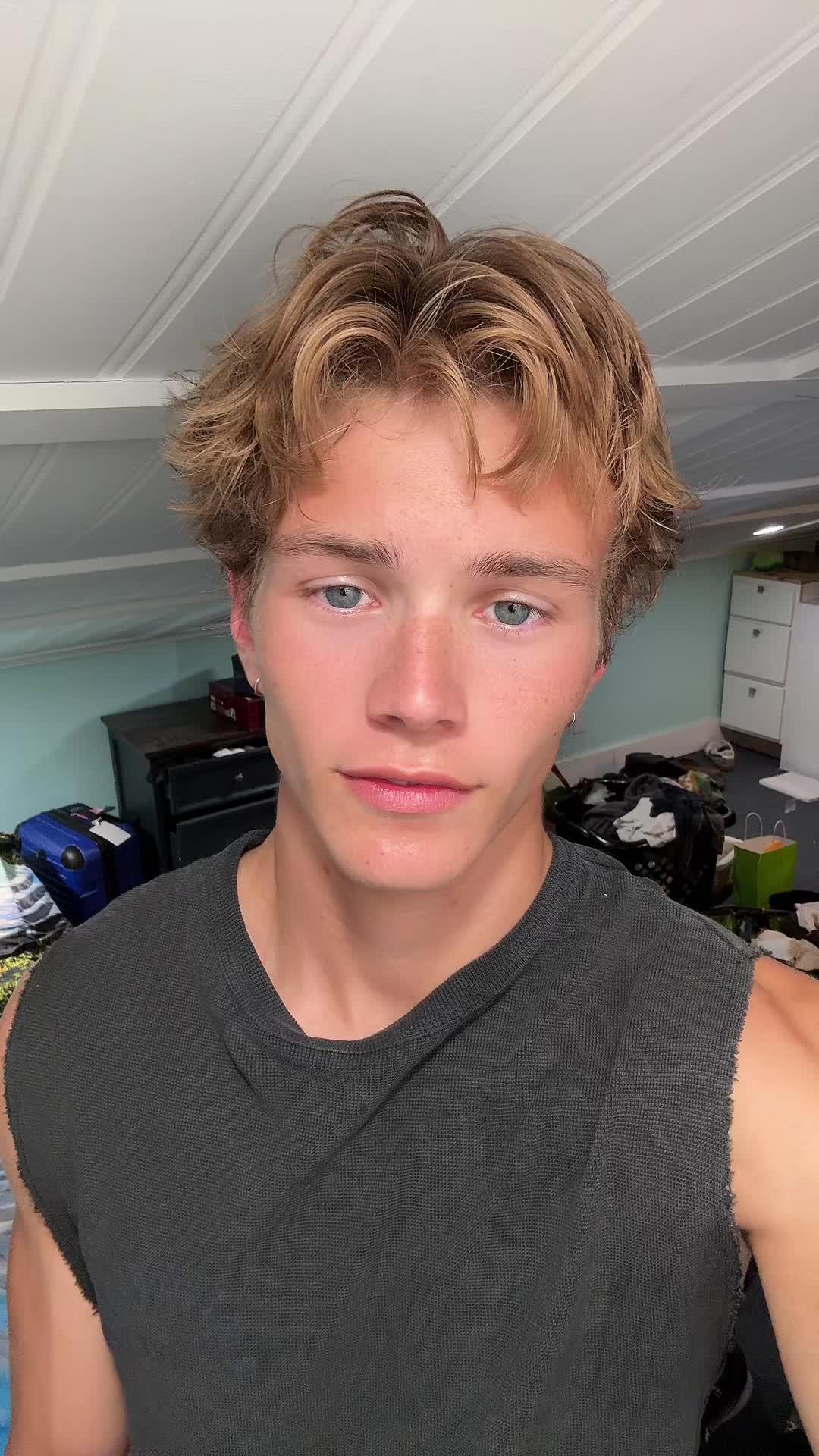 @henryxphillips