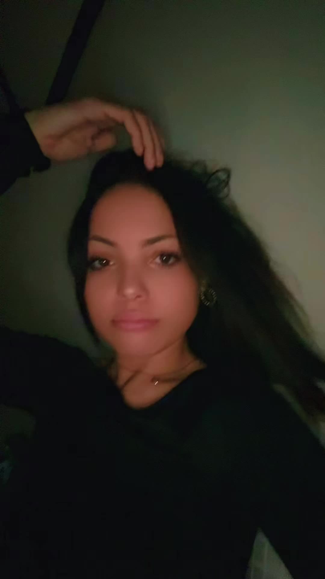 @Nia