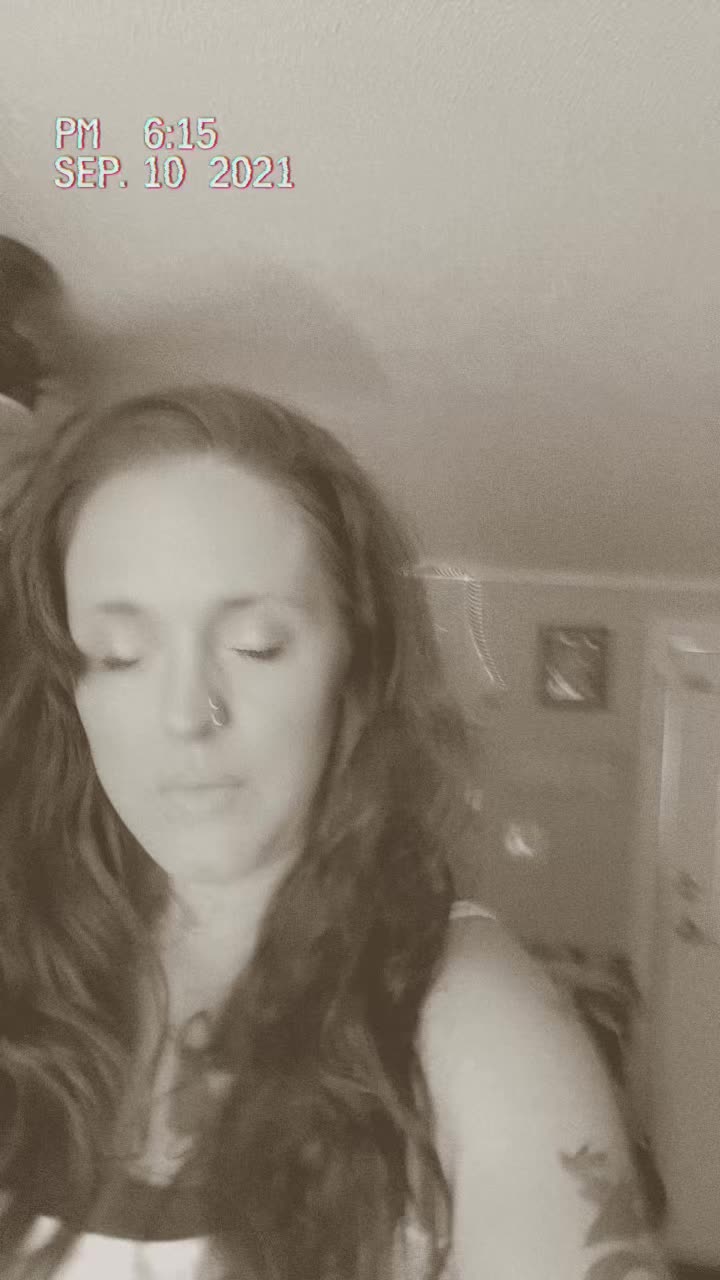 @MikeysWifey1219