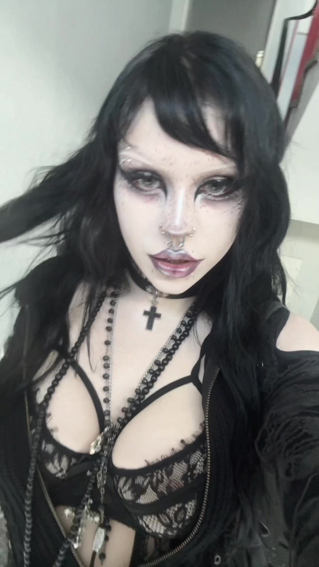 @palesw0rdsgirlx