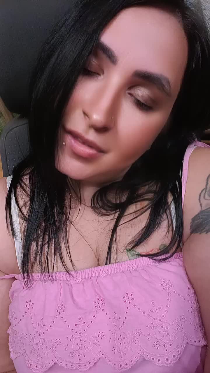 @Czoorna💋😈