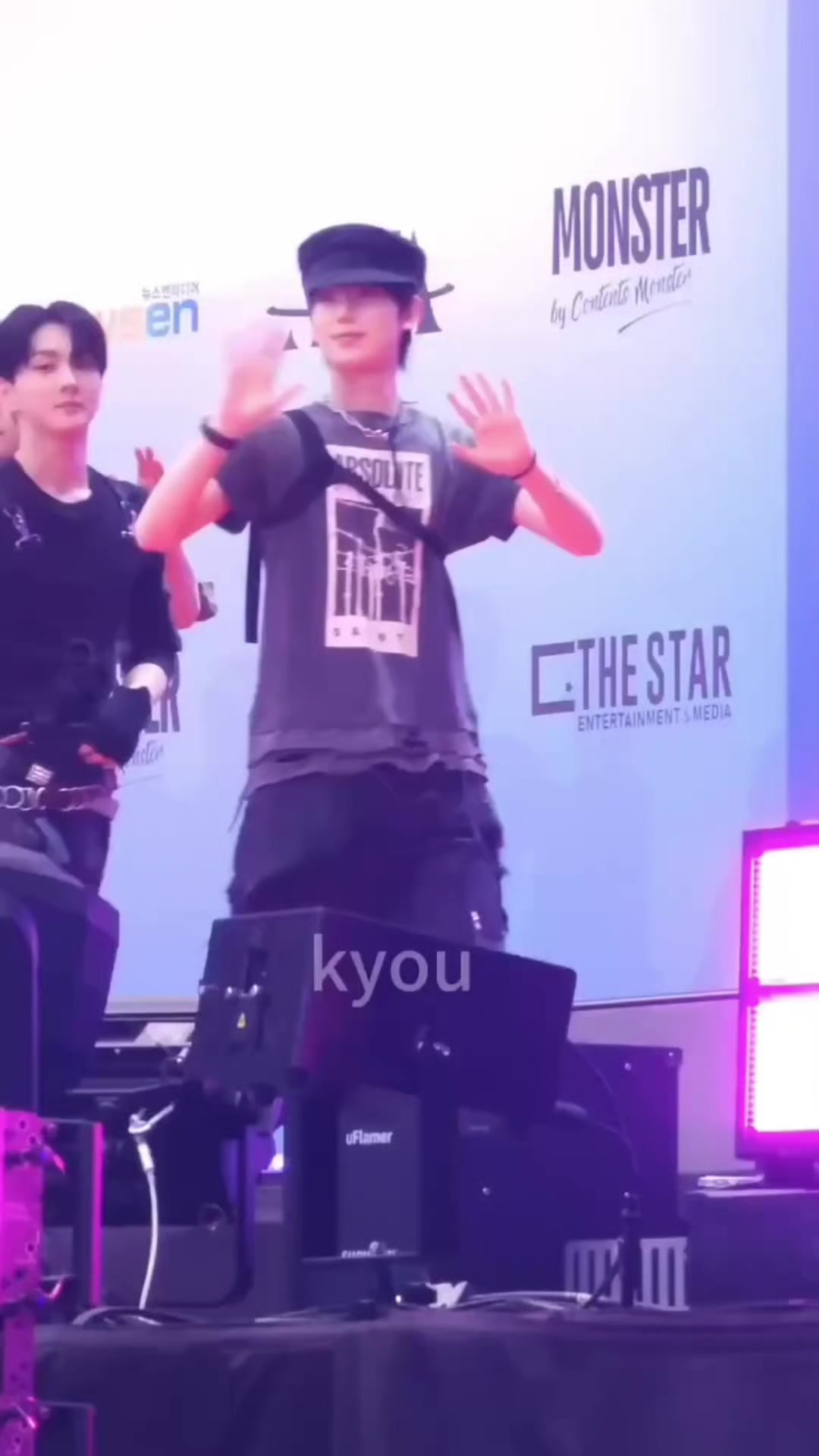 @foxsunoo________________