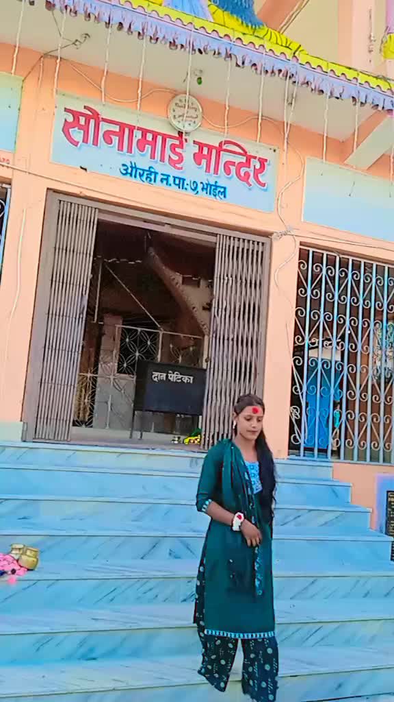 @😱it's_me_🫰Yadav 👑 Queen 👑