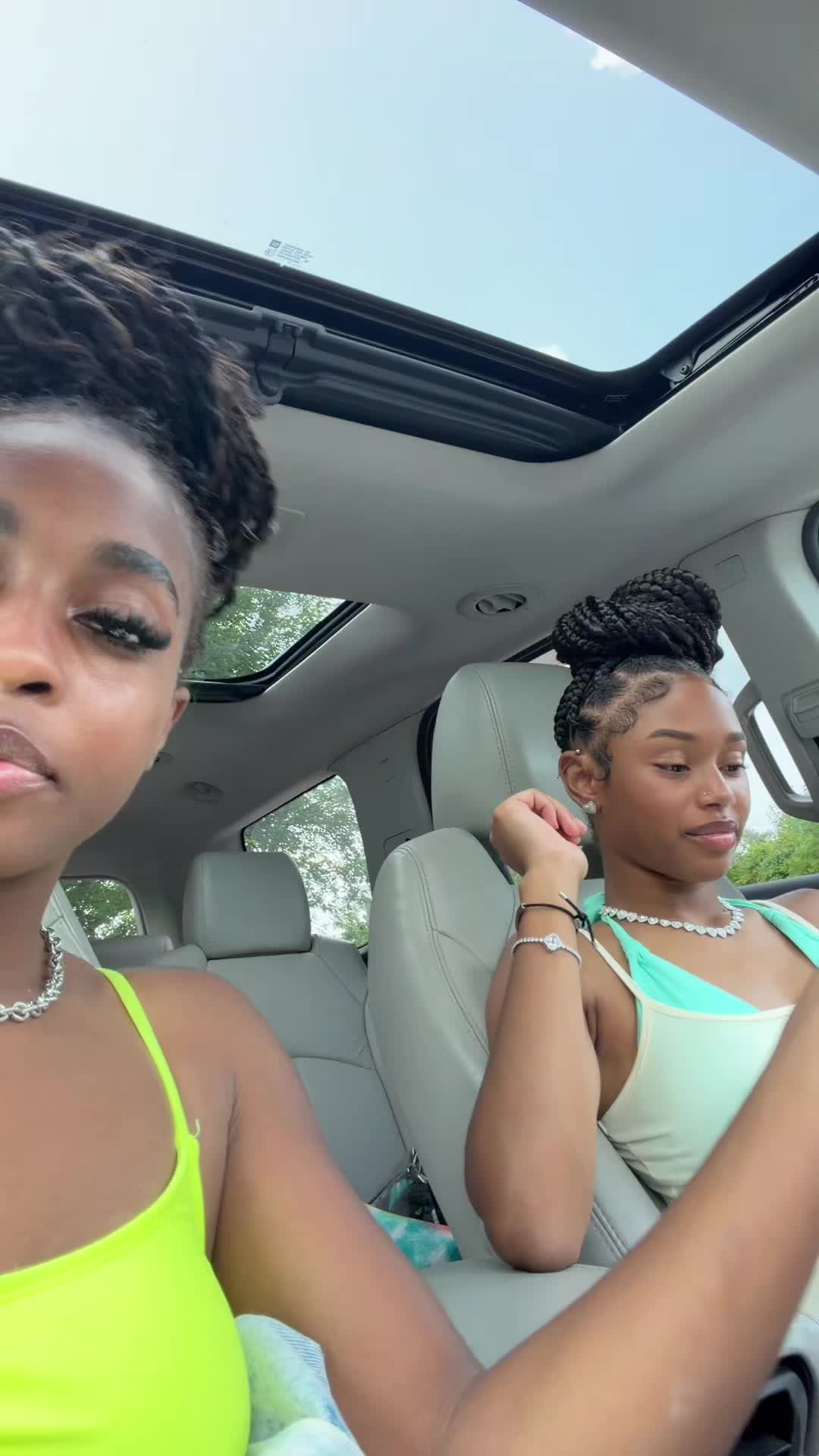 @yana