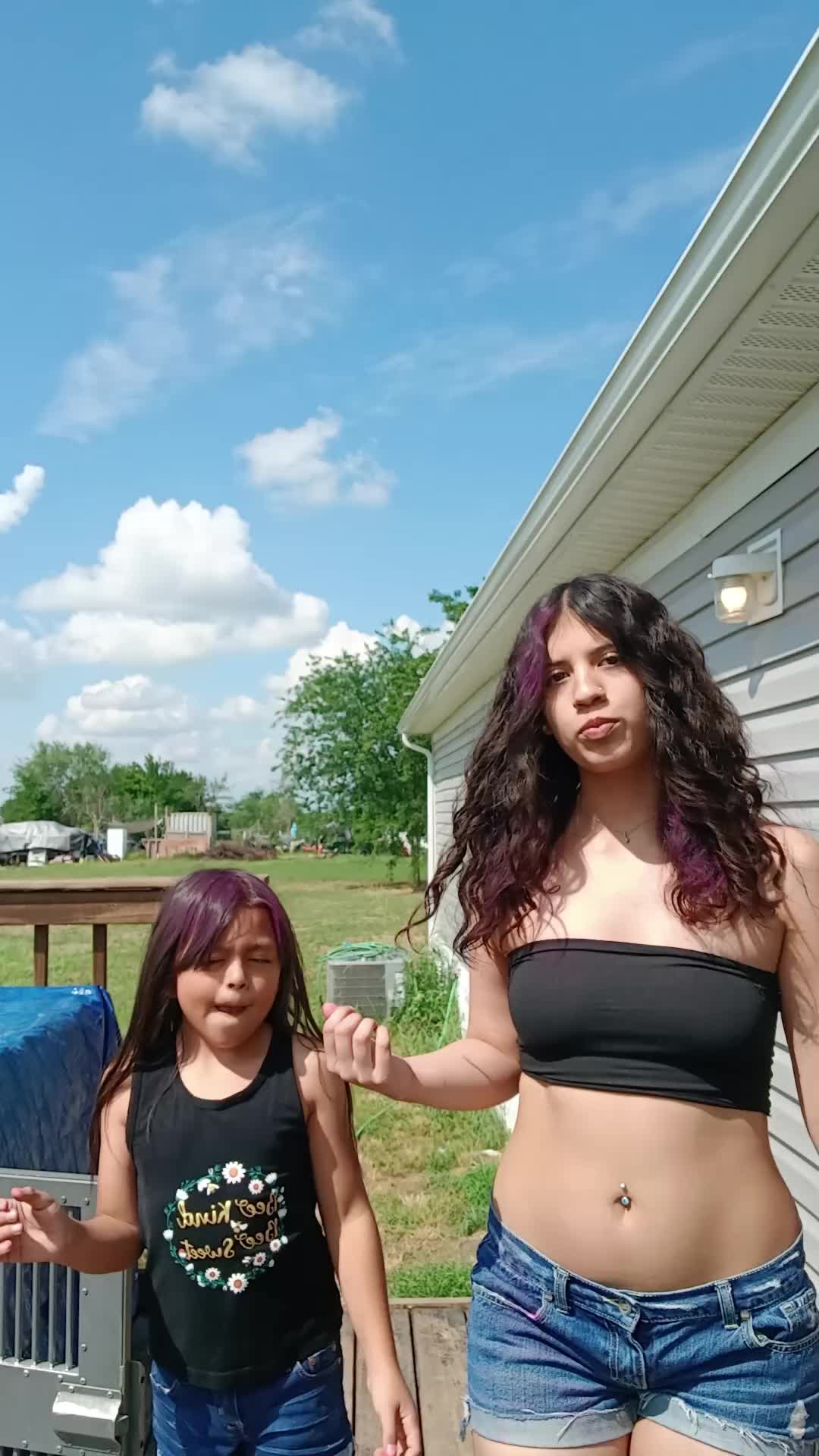 @🦄