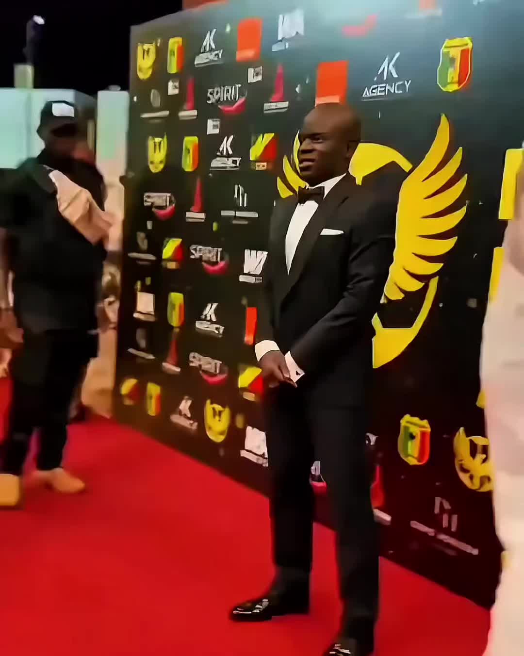 @NGOLO