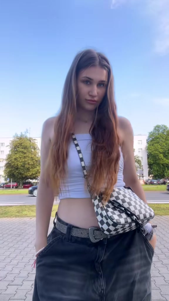 @Лиза