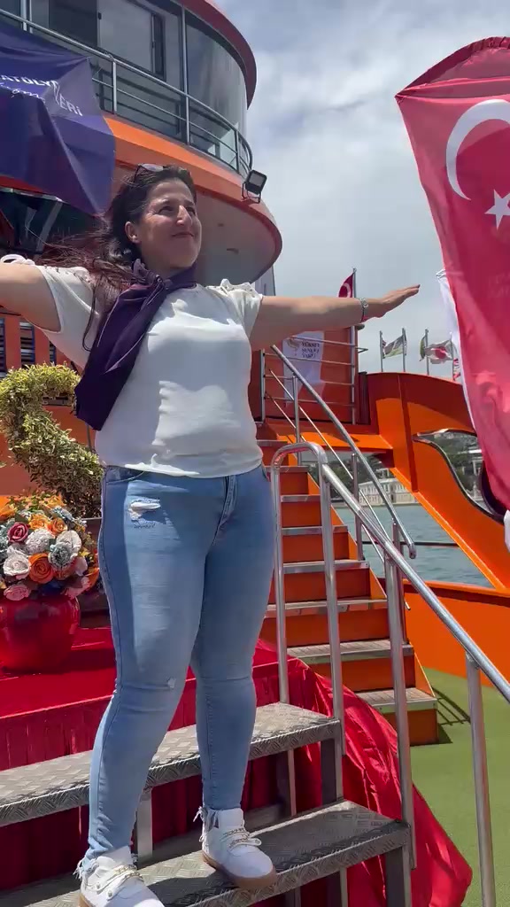 @Enis Deniz'inDerya'nın annesi❤