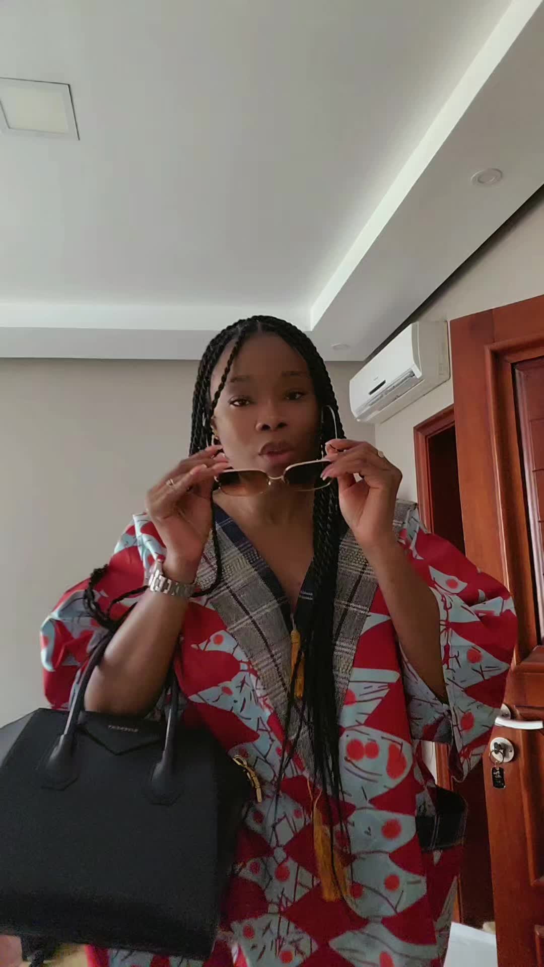 @Larissa Grâce Divine