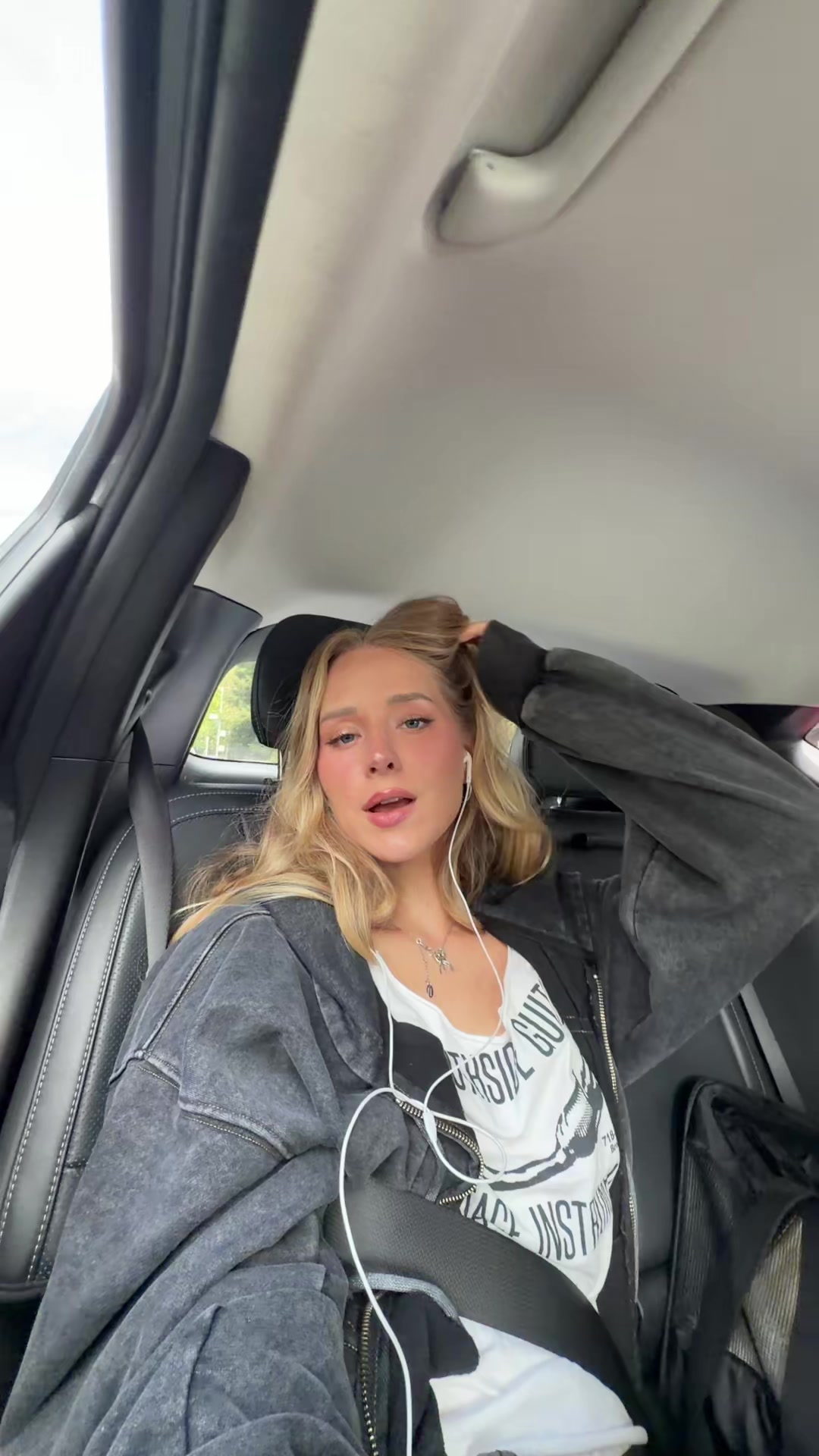 @caroline