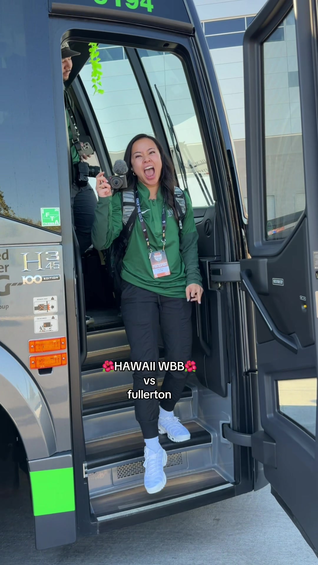 @Hawai’i | Moms in Sports