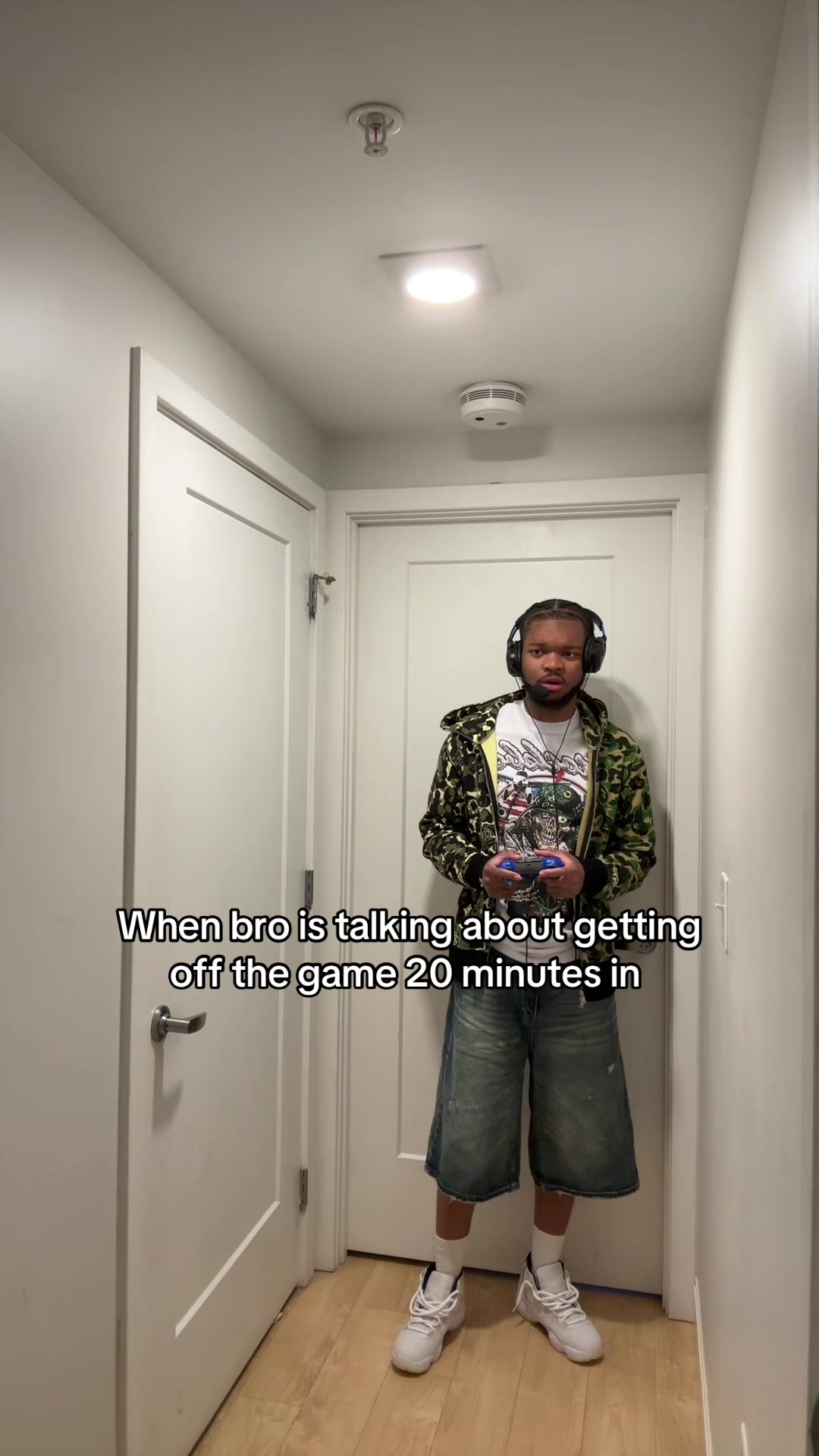 @￼