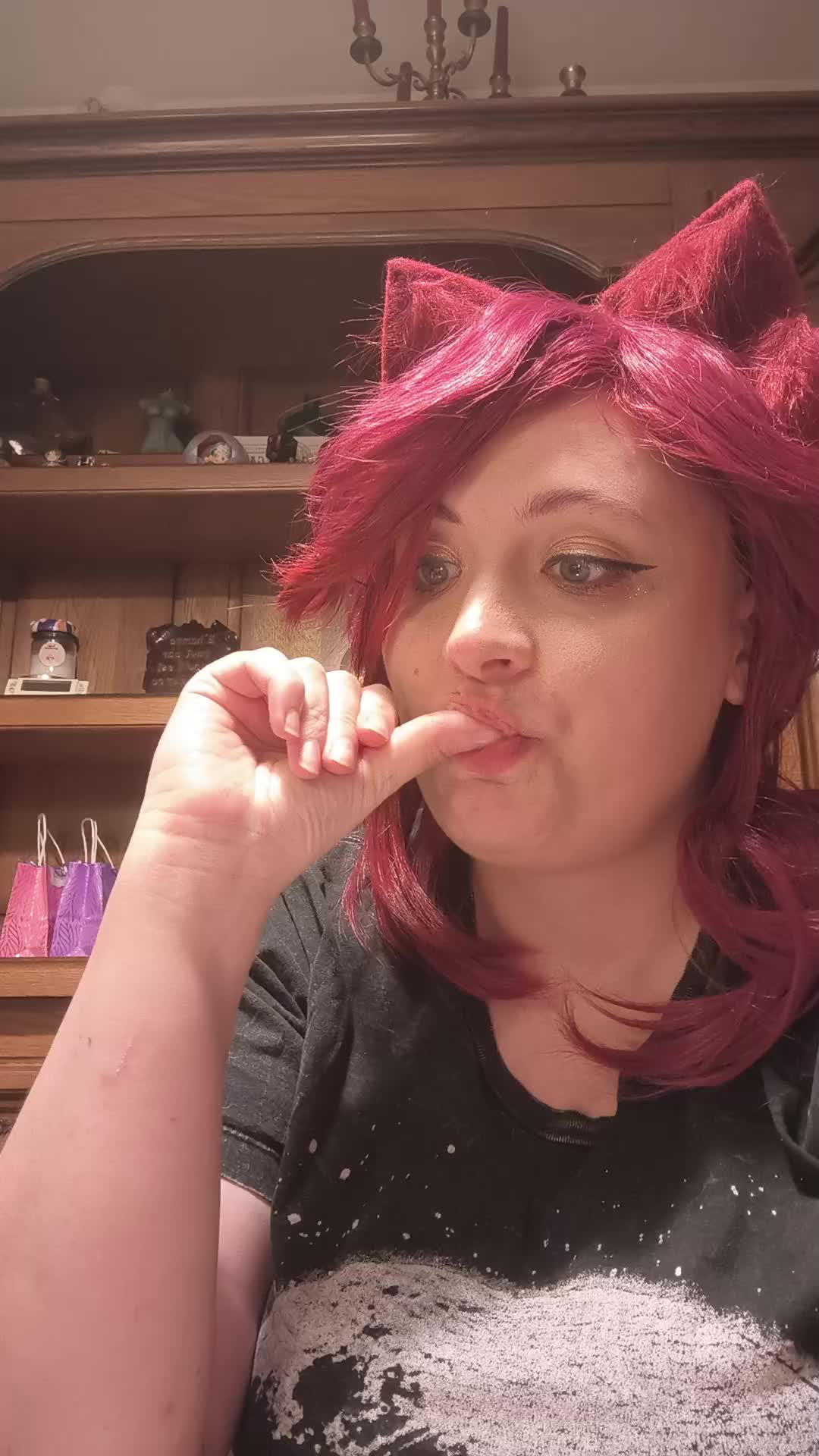 @NonnonCosplay