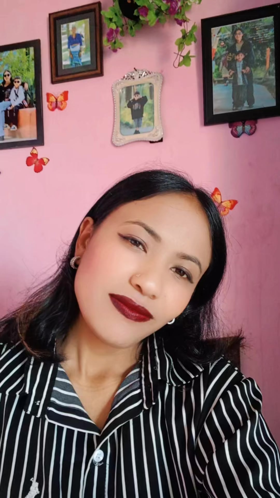 @samjana 👩&zwj;❤️&zwj;💋&zwj;👩💋💋💋