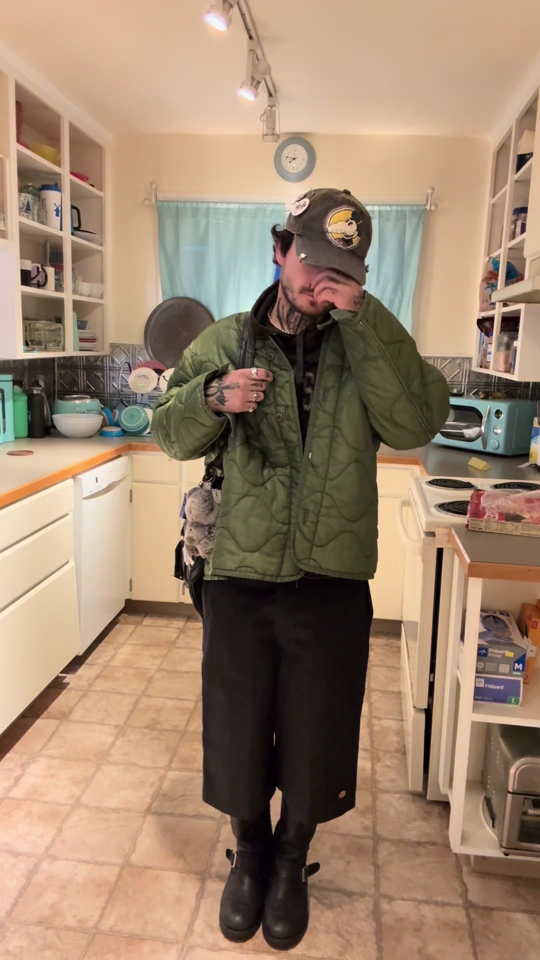 @LeVi4𐕣hvn⛧ ♱ ☥ 🜏🦇