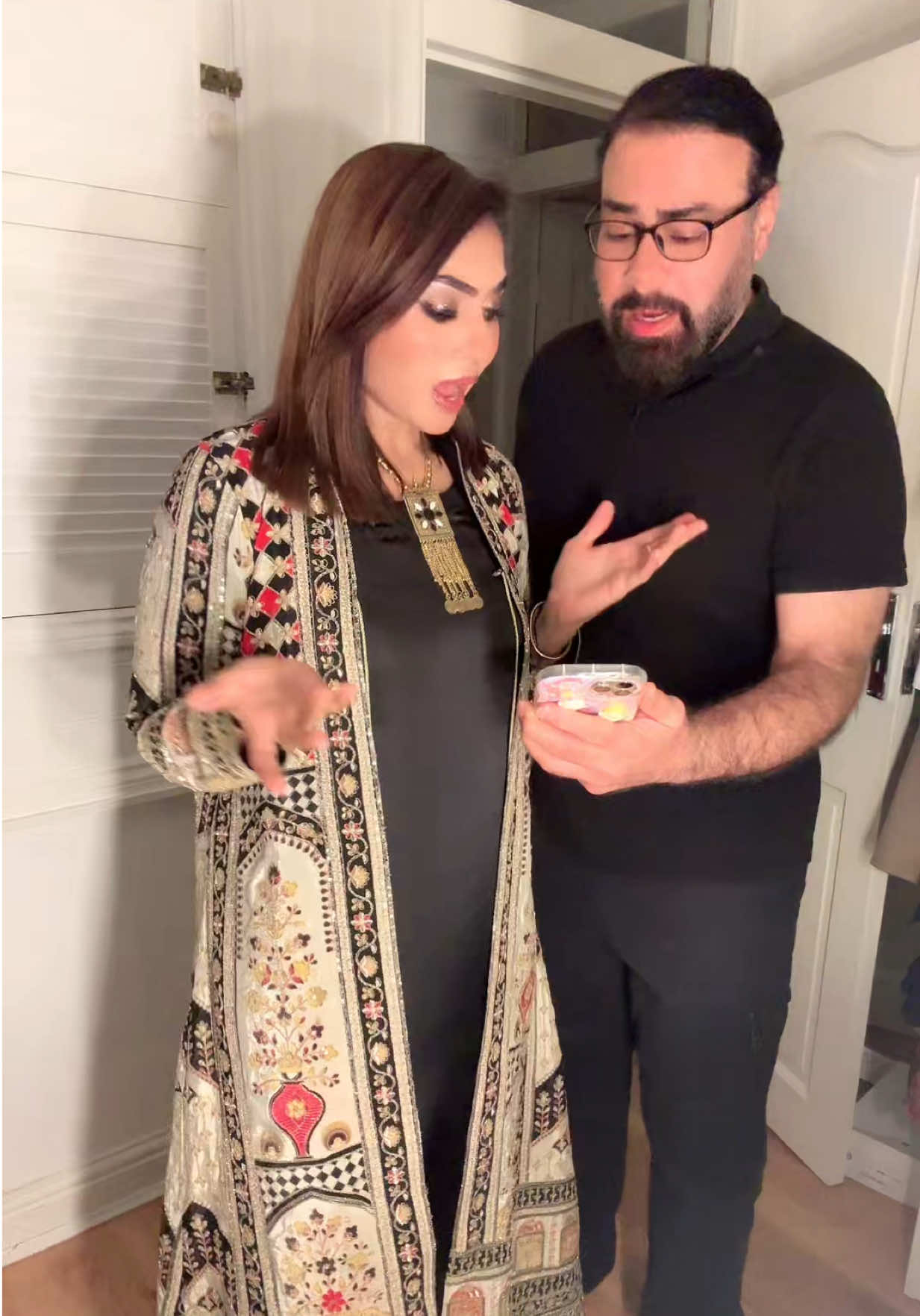 @Fariibutt official