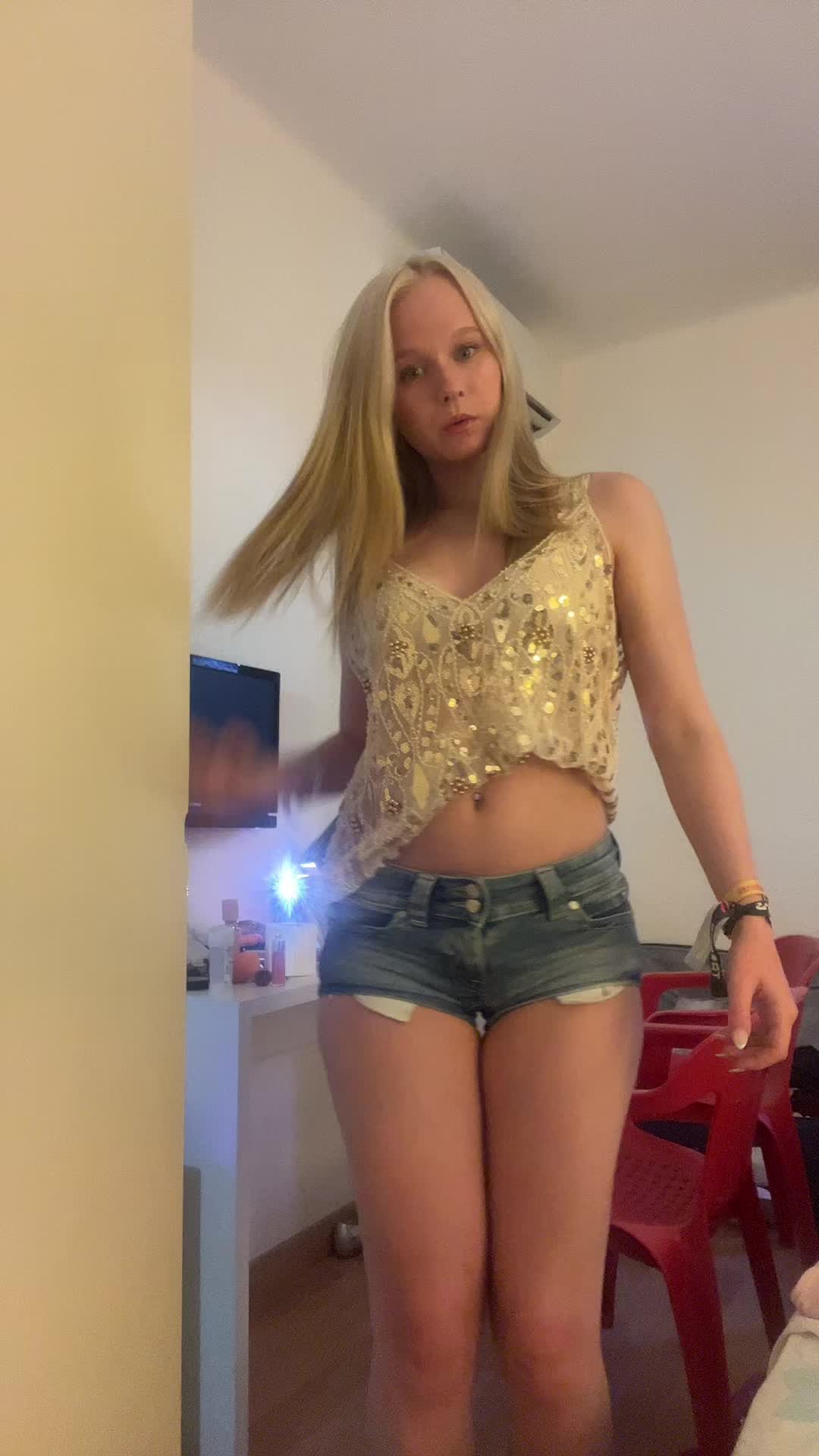 @Mia