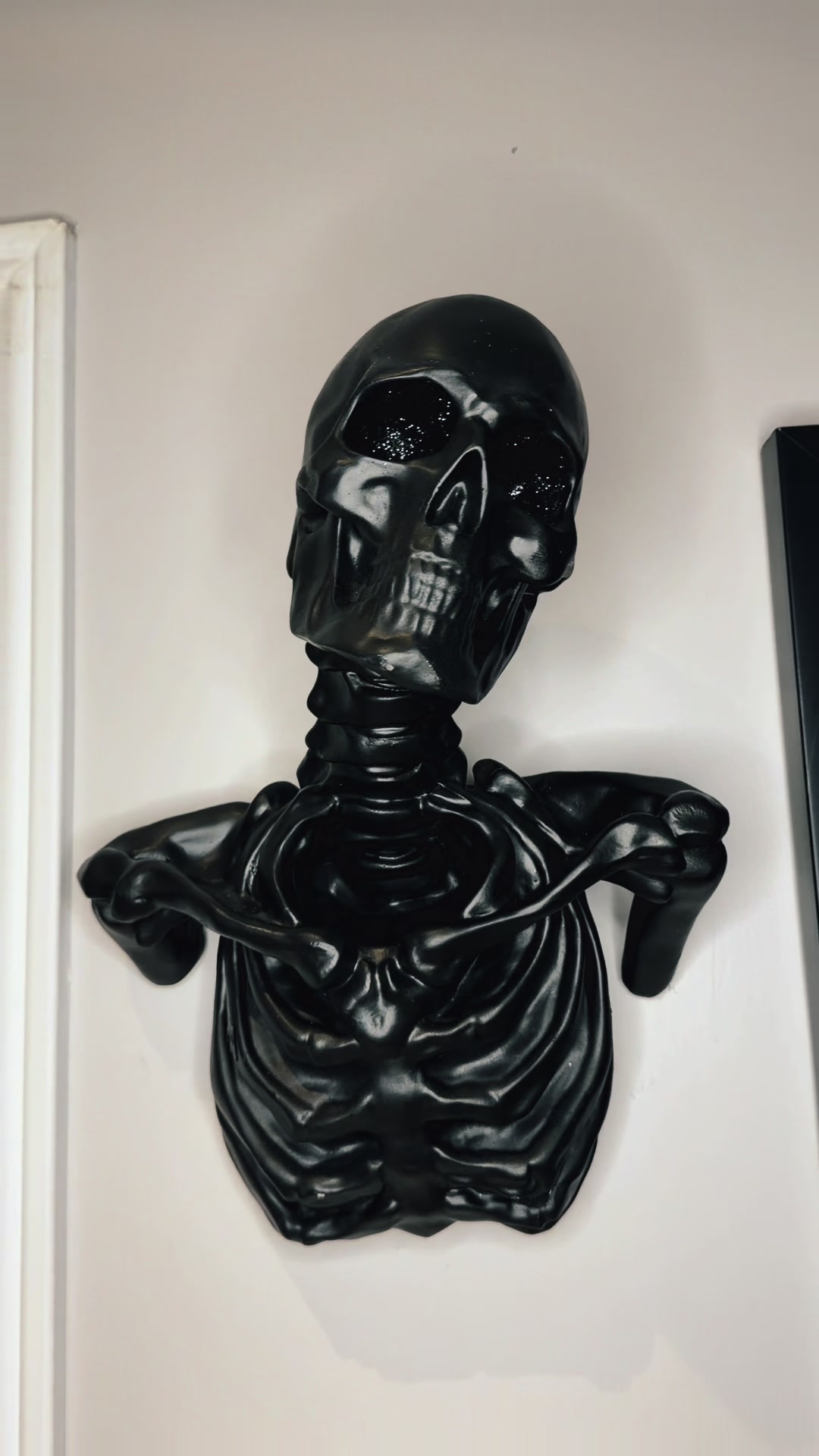 @𝕮𝖍𝖗𝖎𝖘𝖙𝖎𝖓𝖆 🦇