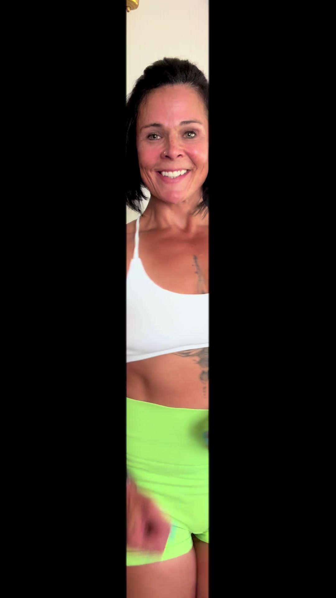 @fitmom_of_4_