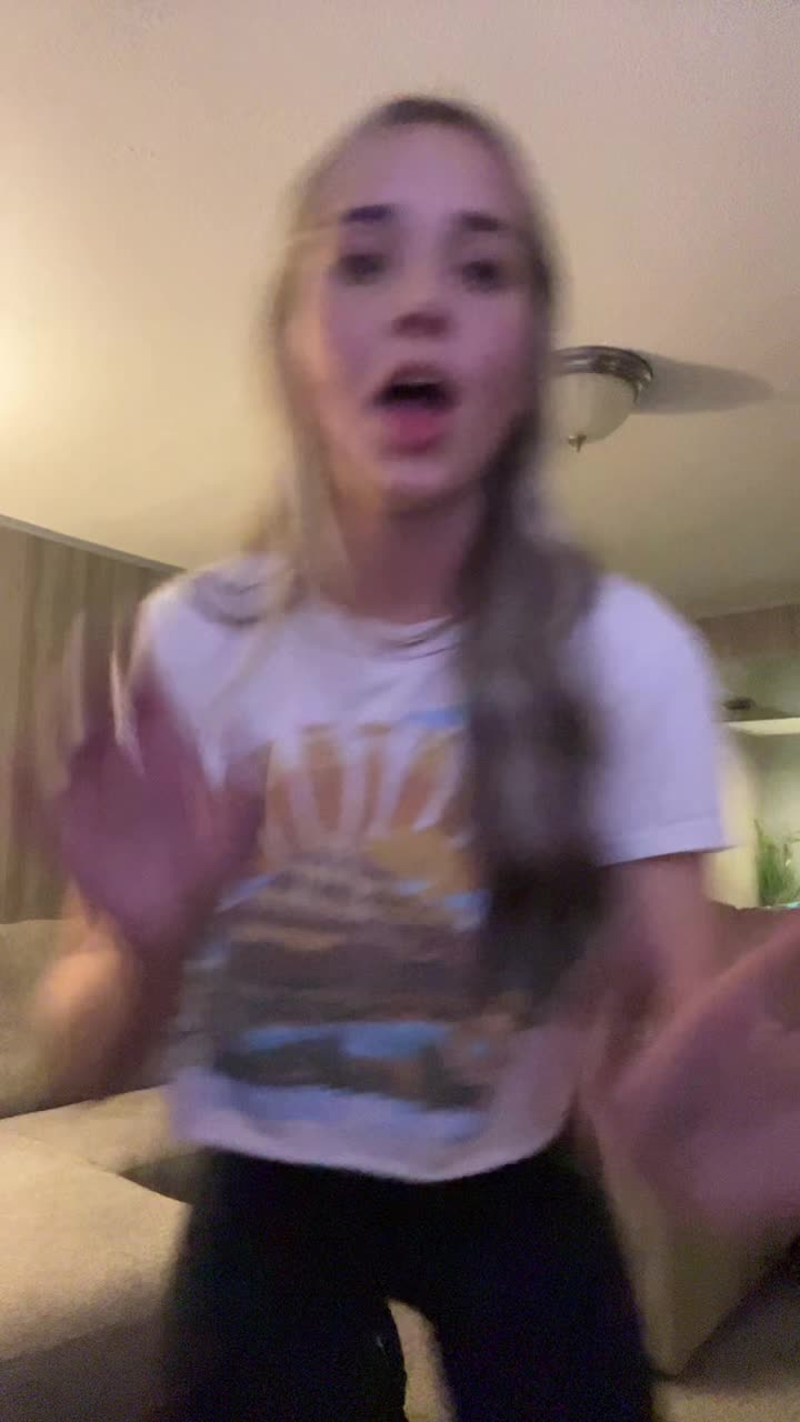 @Eva🥶
