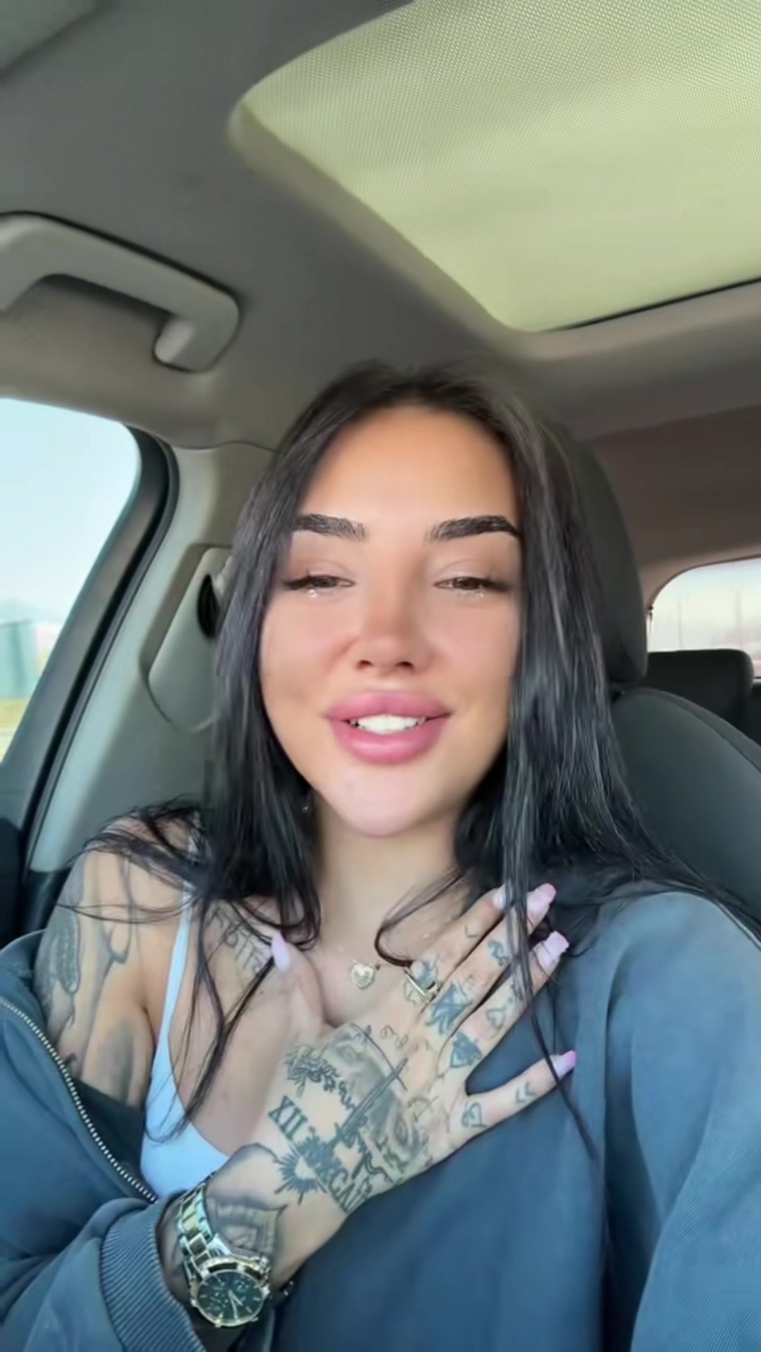 @Kimbudilek0