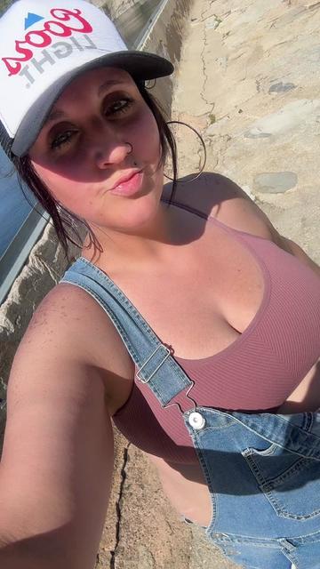 @⭐️ Danielle AKA DeE ⭐️