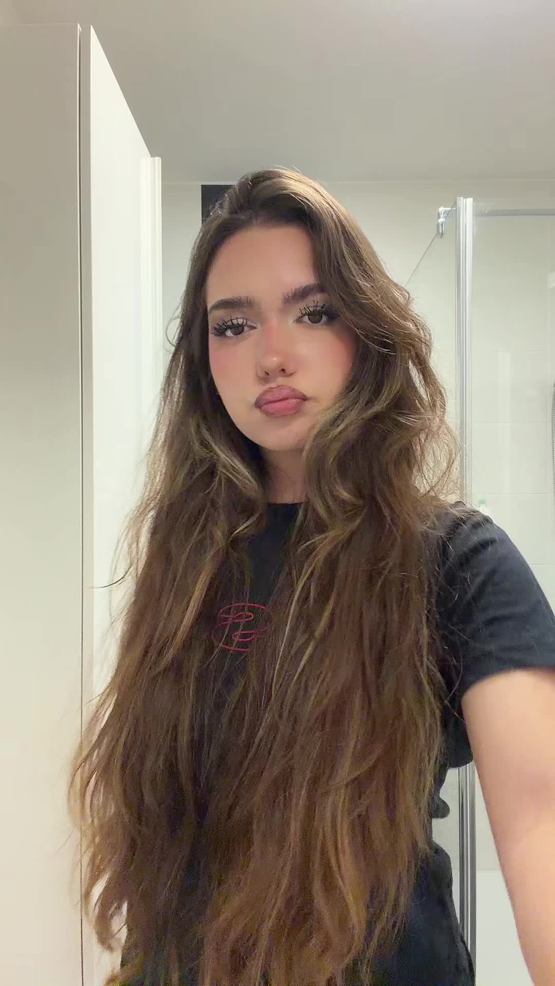 @adelinaballerina2