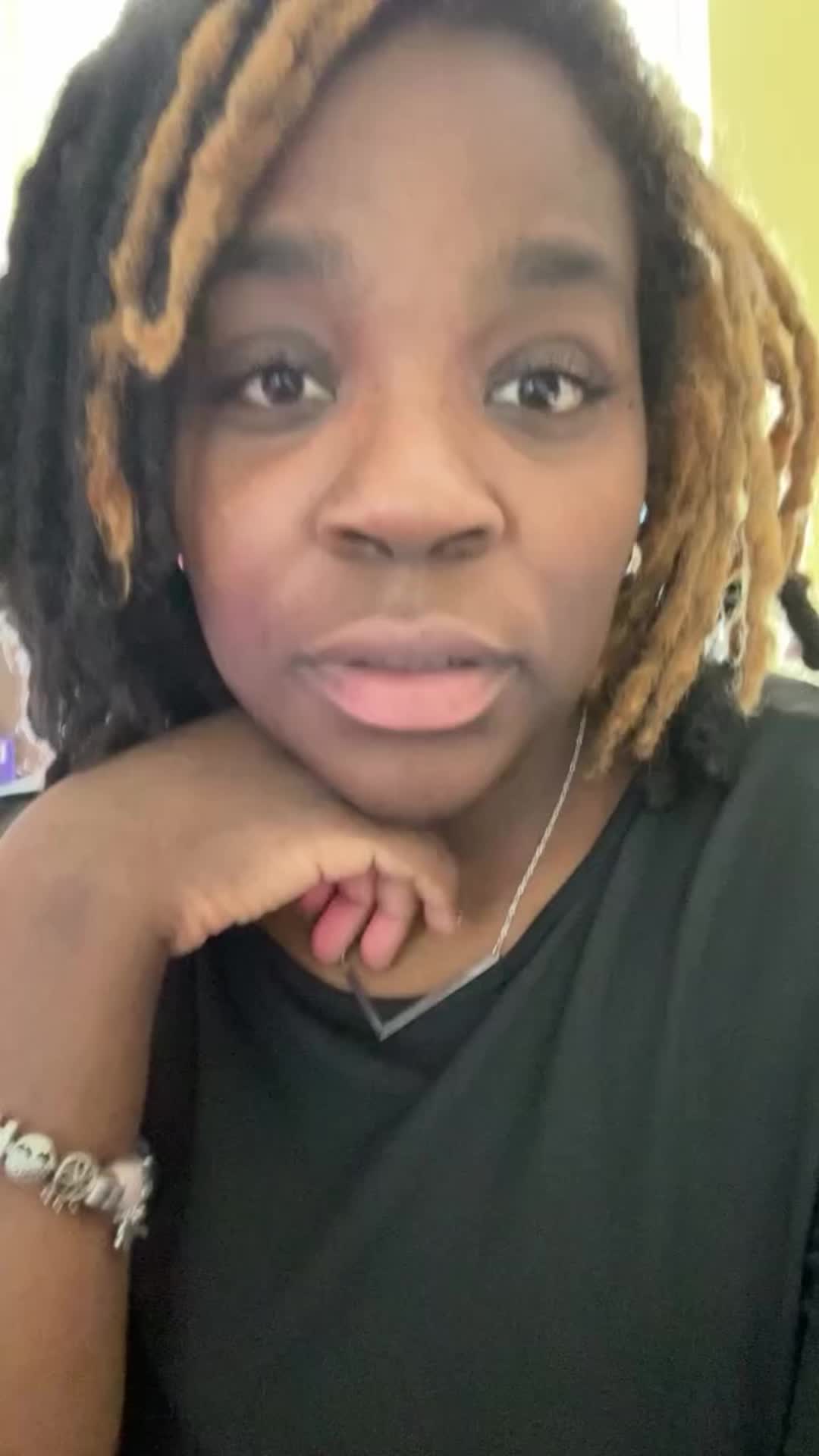 @allcookienocrumbs