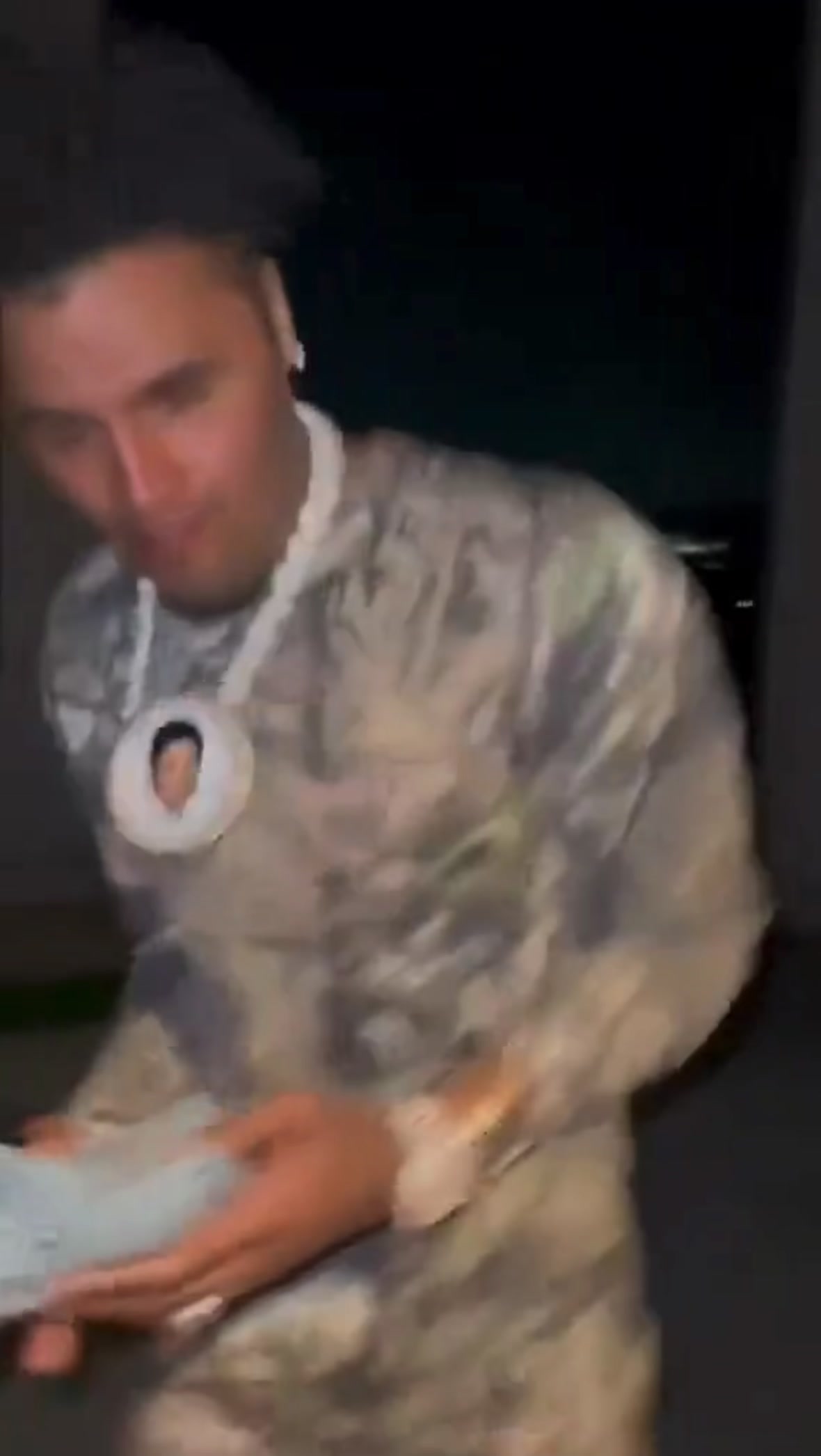 @5