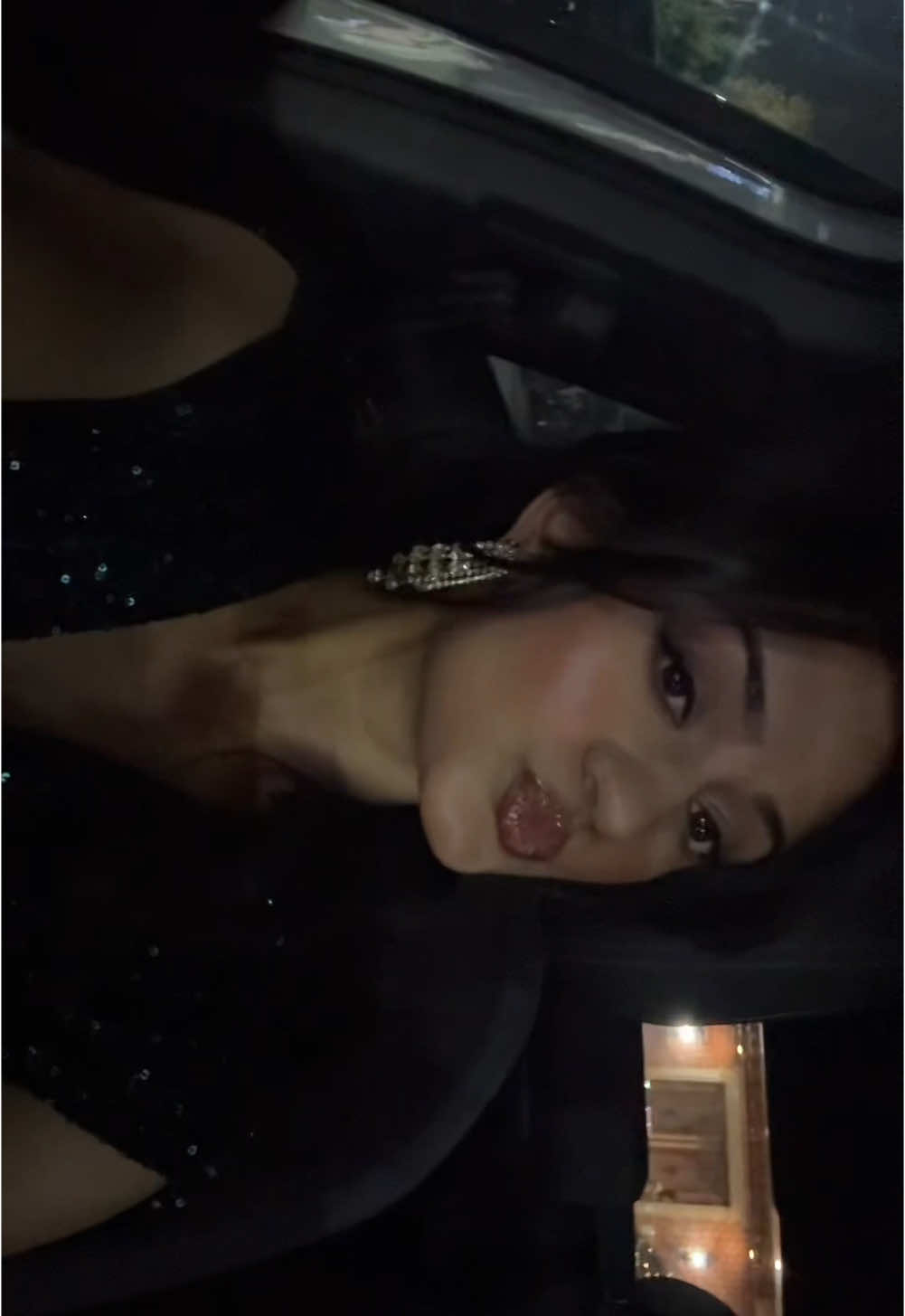 @inayaa2001