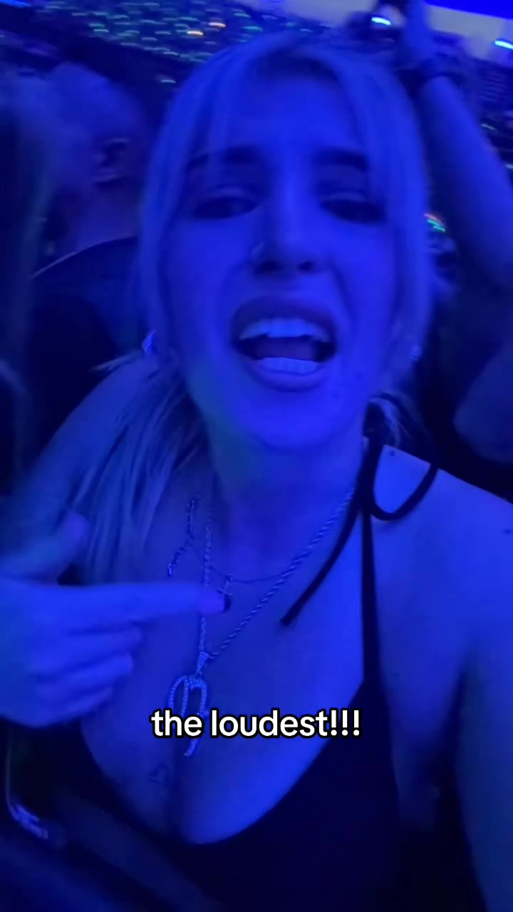 @carolinebuchal