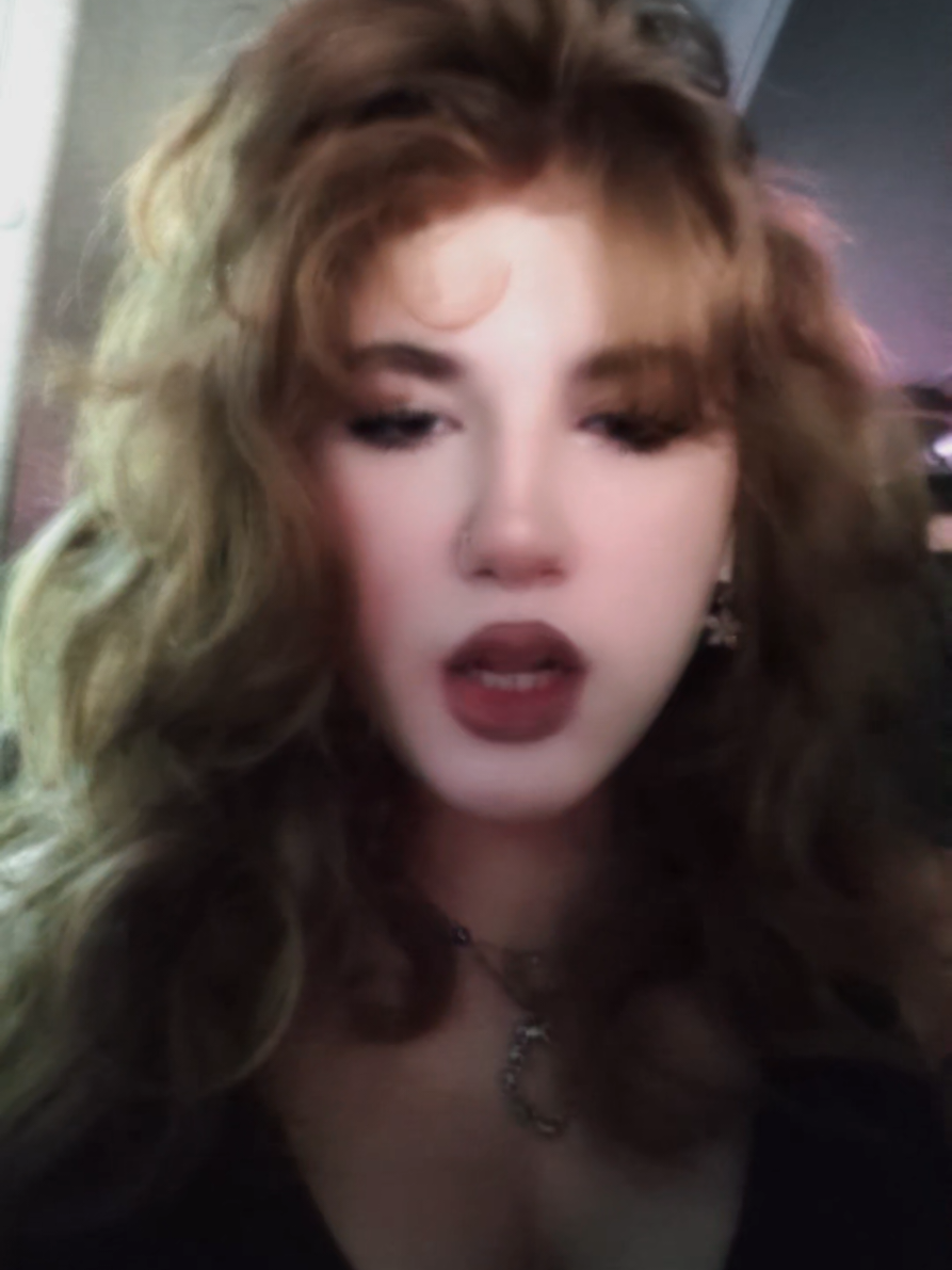 @𝑒𝓁𝓁𝓌𝑜𝑜𝒹🪽🏹&diams;️