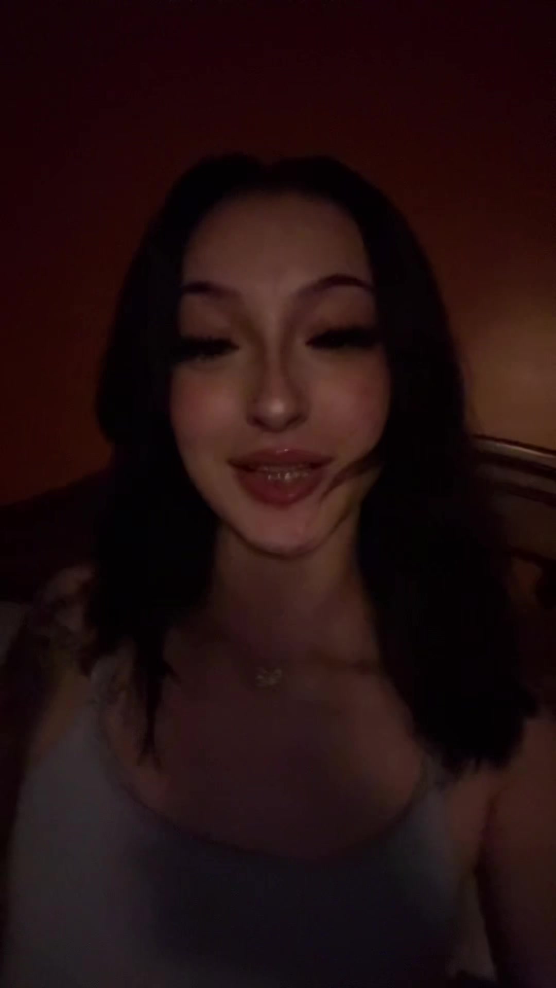 @Angelicaa👩&zwj;🦯&zwj;➡️