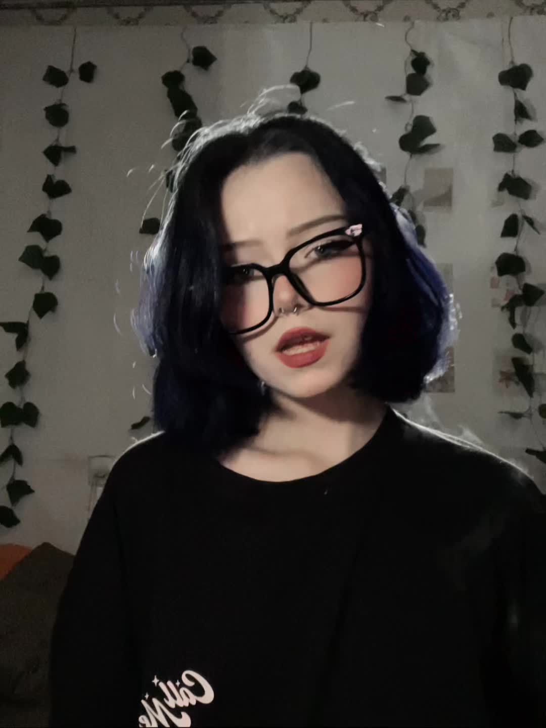 @・✧𝔦𝔪𝔞𝔰𝔩𝔲𝔱✧・