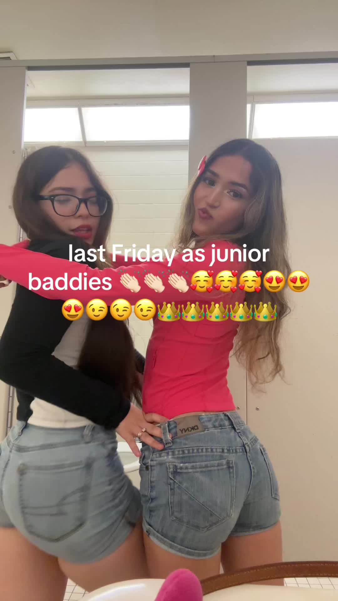 @👑