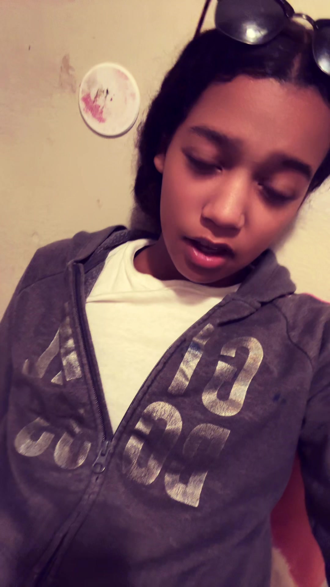 @Azyah W