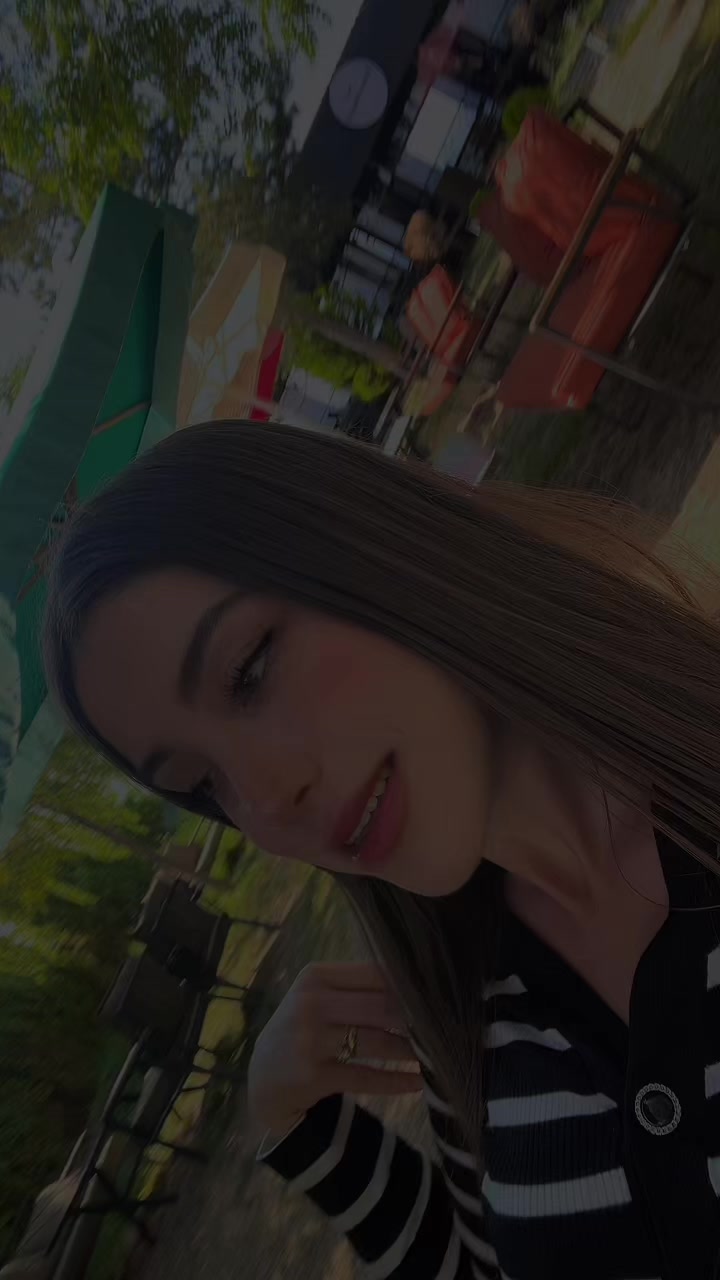 @Asli Erdem Shinwari