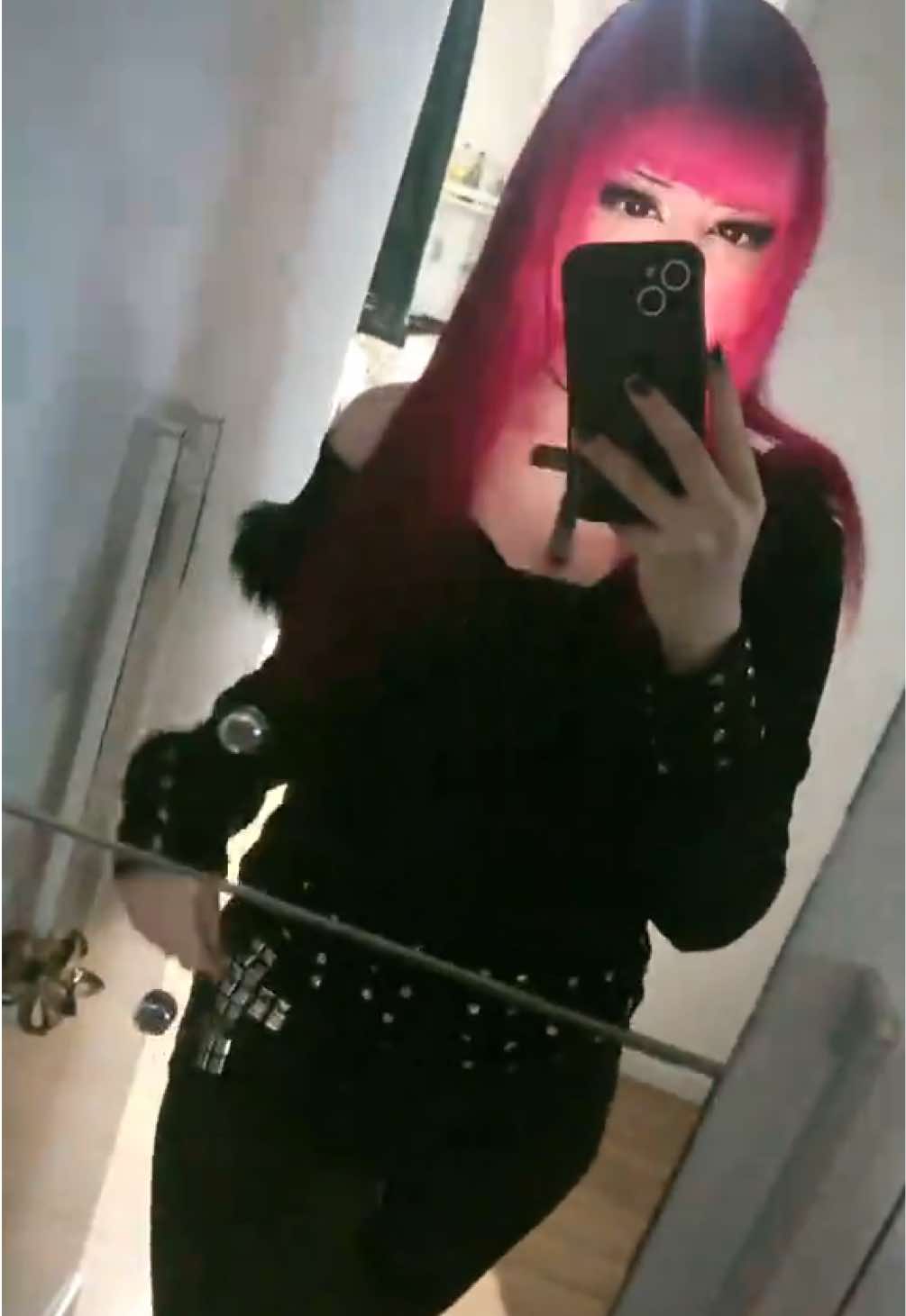 @gunsnpiercings