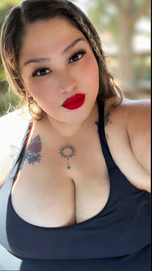 @👑✨♥️Queen_Sarai♥️✨👑