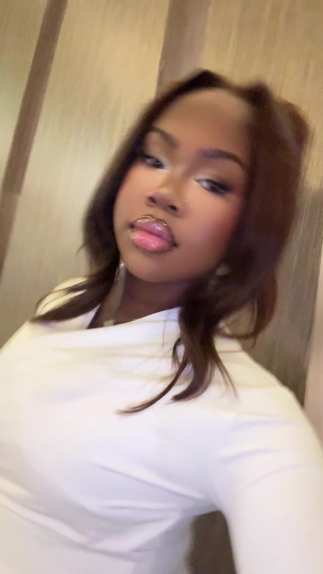 @RR.