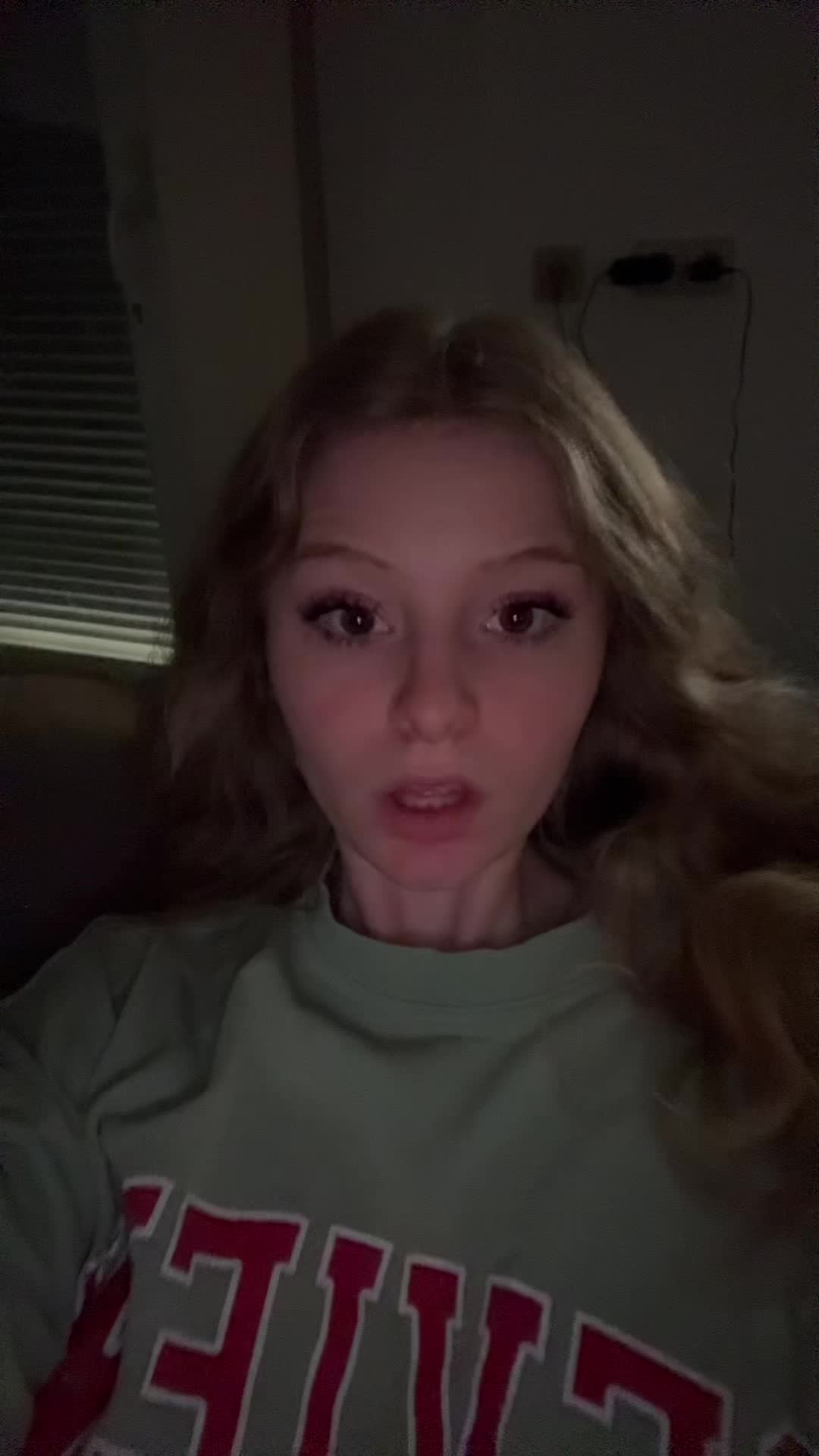 @leloo_swz