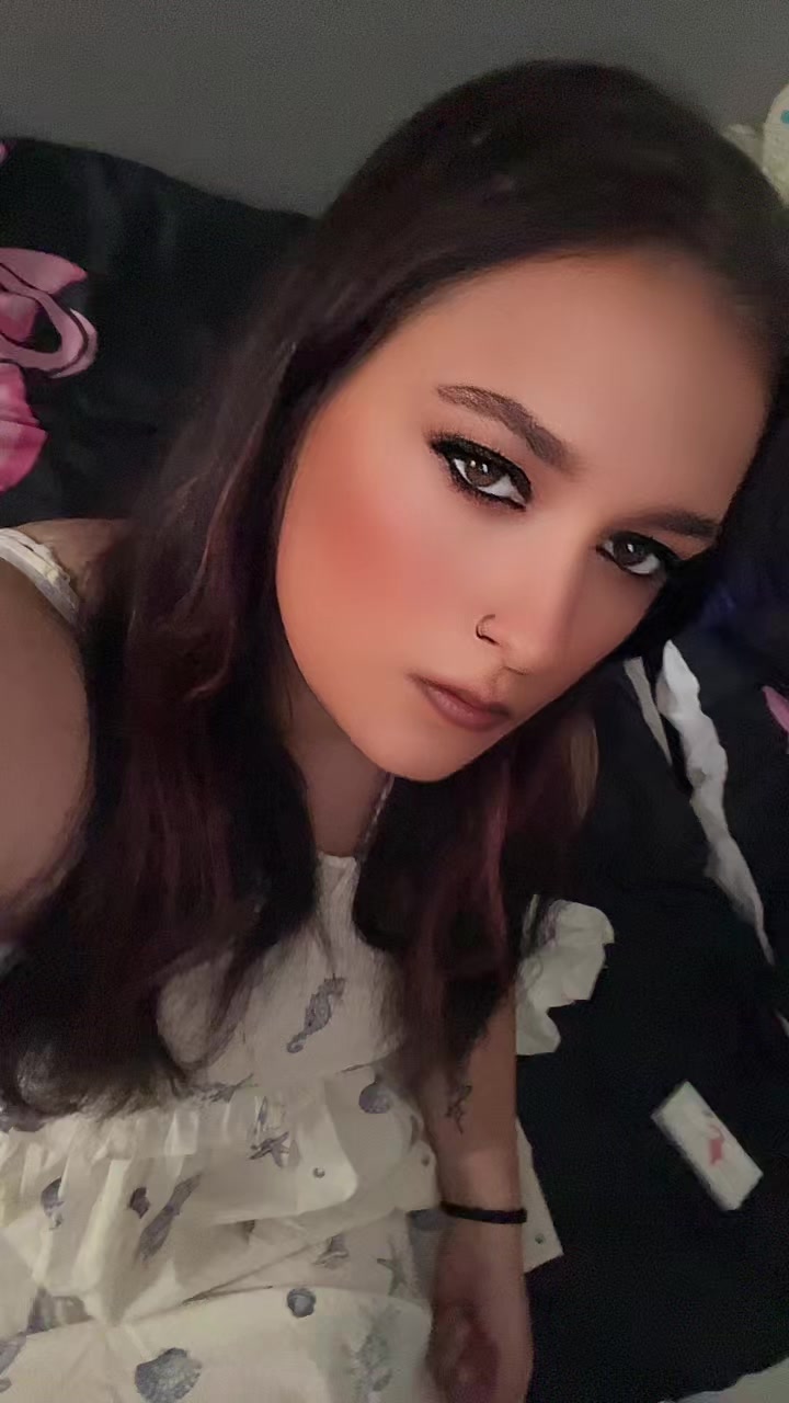 @cecile_hh_🇩🇪🦅
