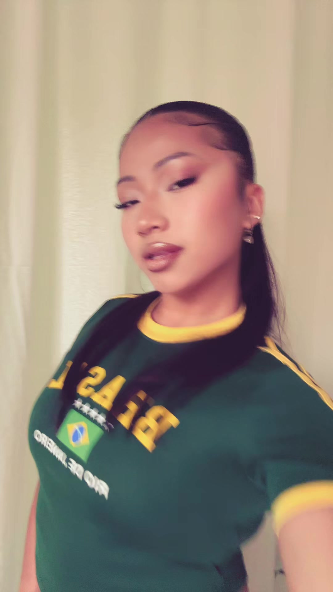 @𝐀𝐦𝐛𝐢𝐤𝐚.𝐠_