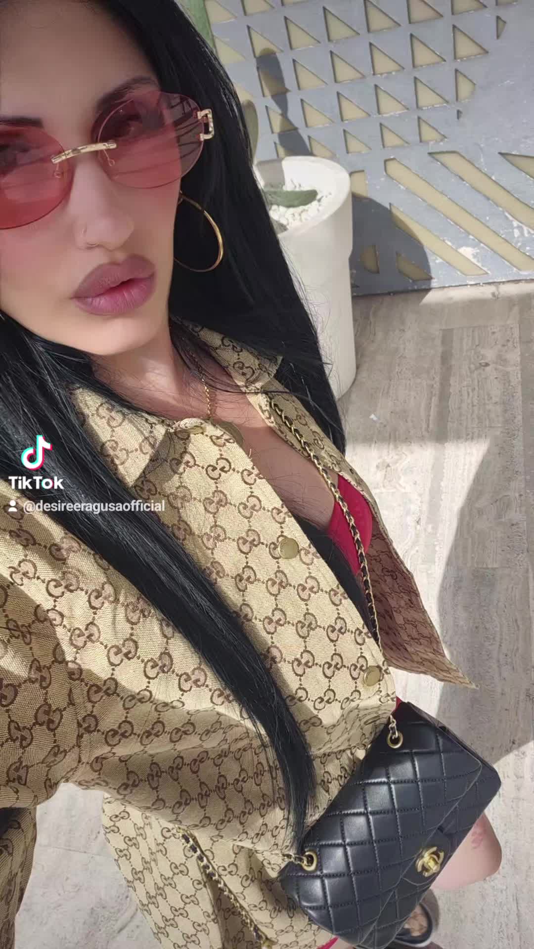 @Desir&egrave;e Ragusa