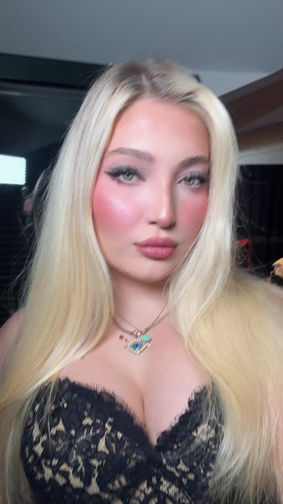@Defne🧿